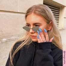 Load image into Gallery viewer, Shanghai Sunglasses in 'Silver'