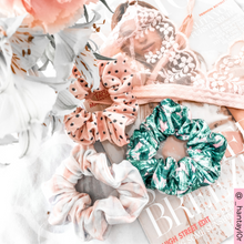 Load image into Gallery viewer, Nude Spots Scrunchie
